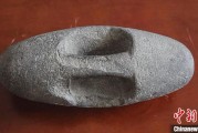 江山新疆兵团第五师双河市发现疑似新石器时代石器