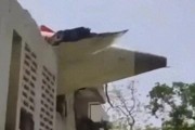 江山印度一波音787客机坠毁机上242人、地面5名学生遇难！我驻印度使馆：机上无中国籍乘客